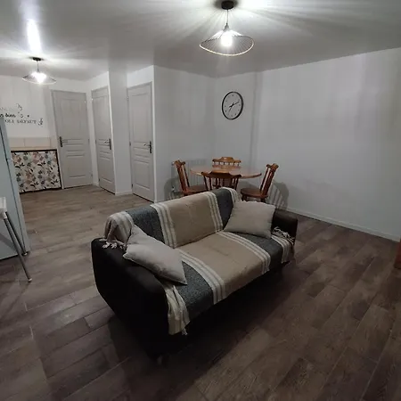 Les Loupiots Holiday home *